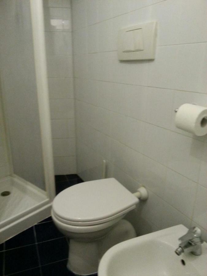 Guest House Biondi โรม ภายนอก รูปภาพ